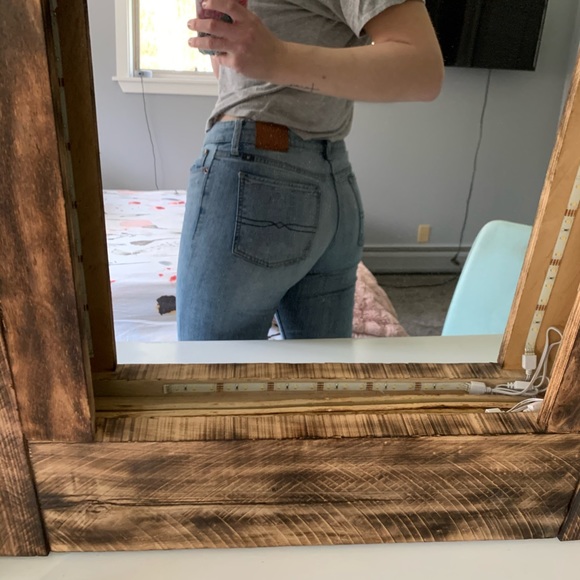 Perfect condition LUCKY jeans - Picture 2 of 6